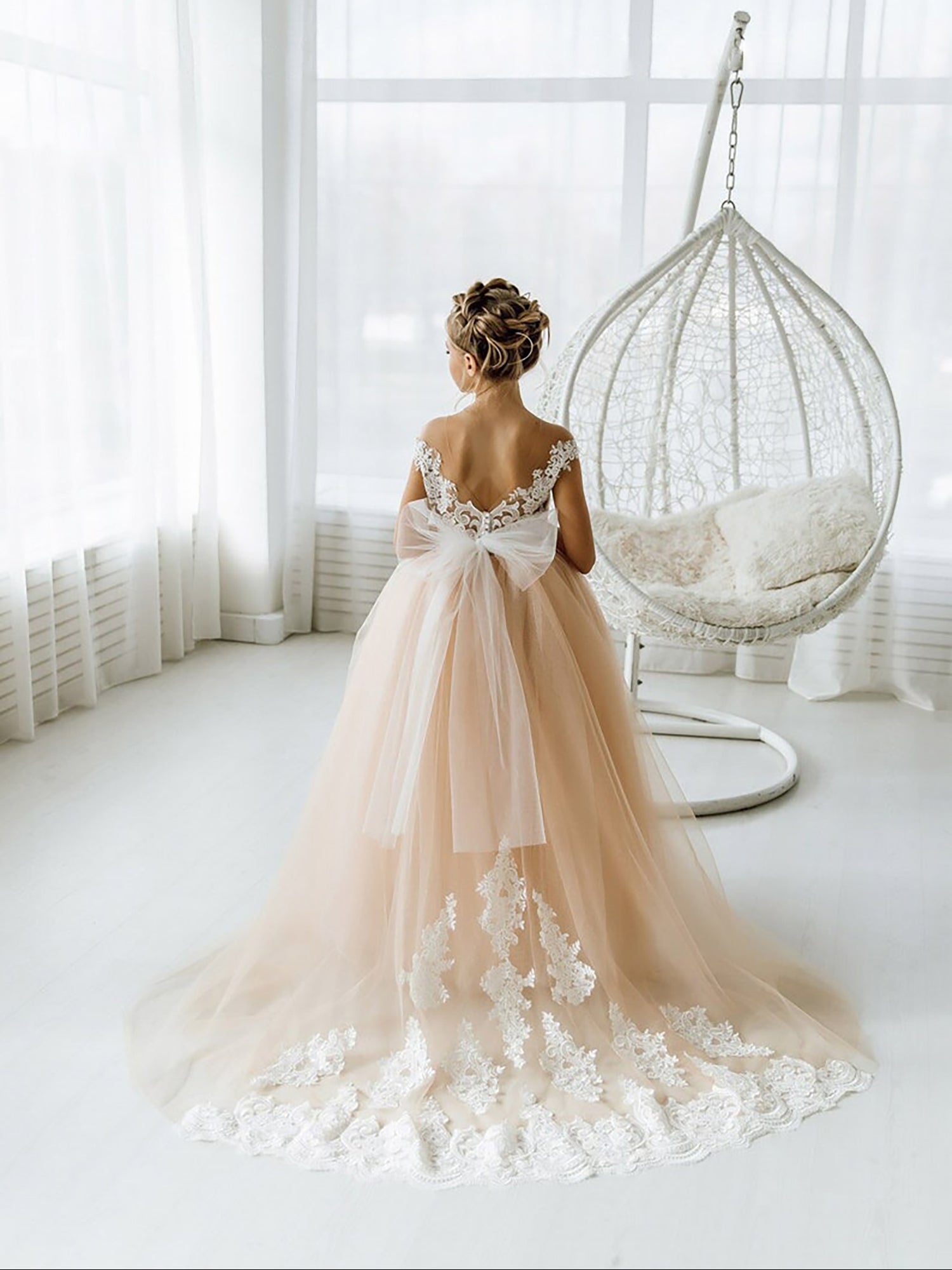 champagne flower dress Zapaka Women Prom Dress Champagne Spaghetti Straps Evening Dress With 3D Flowers, Champagne / US24W