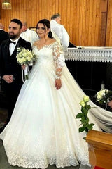 Decent Sweetheart Long-Sleeve A-Line Tulle Wedding Dresses with Lace