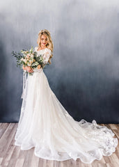 Elegant Appliques A-line Beach Wedding Dresses | Lace Long Sleeve Bridal Gowns Online