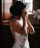 Elegant Backless V-neck Sleeveless Mermaid Wedding Dresses with Lace