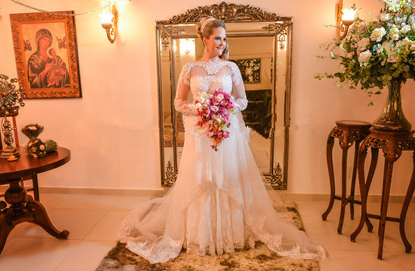 Elegant Lace Plus Size Wedding Dress Long Sleeve A-line Bride Dresses with Long Train