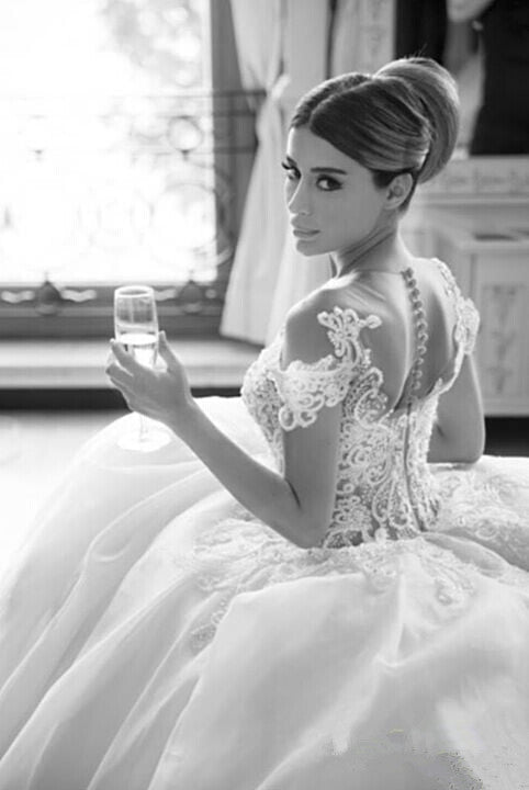 Elegant Lace Princess Ball Gown Wedding Dresses Sheer Mesh Neck Buttons Popular Bridal Dresses | Suzhoufashion Elegant Lace Princess Ball Gown Wedding Dresses Sheer Mesh Neck Buttons Popular Bridal Dresses | Suzhoufashion