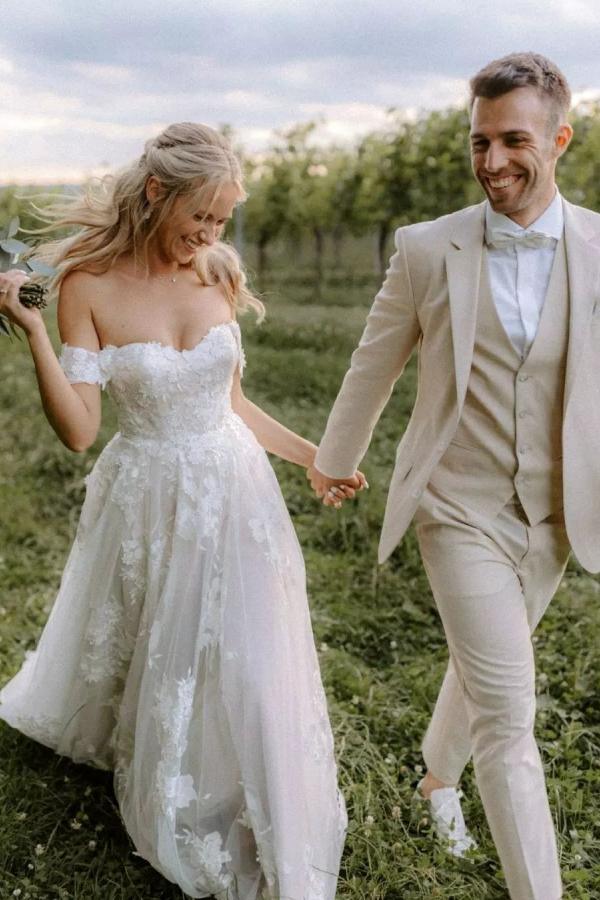 Elegant Long Off-the-Shoulder Tulle Floral Lace Wedding Dress