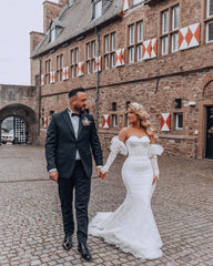 Elegant Long Sleeves Mermaid Beach Wedding Dresses With Lace
