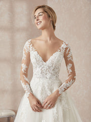 Elegant Long Sleeves White Floor-Length Wedding Dress With Lace Appliques