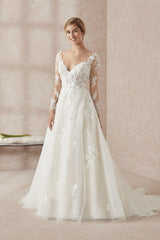 Elegant Long Sleeves White Floor-Length Wedding Dress With Lace Appliques