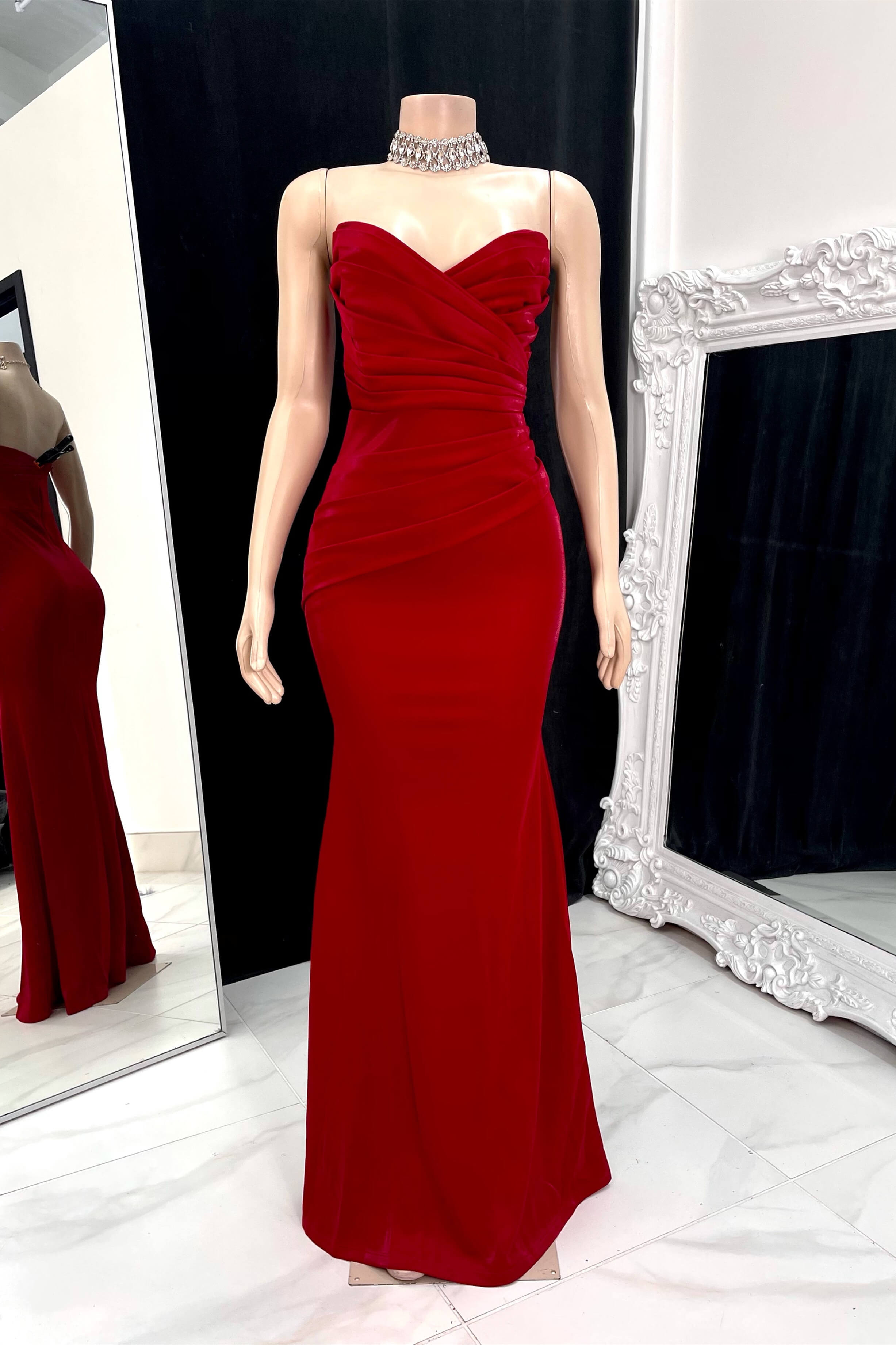 Elegant Long Sweetheart Ruched Sleeveless Mermaid Prom Dress