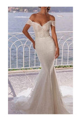 Elegant Mermaid Wedding Dress Off Shoulder Lace Short Sleeves Bridal Gowns with Court Train