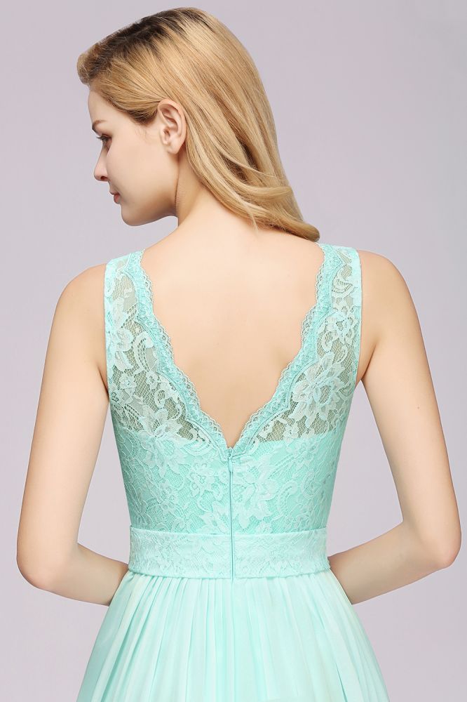 Elegant Ruffles Bridesmaid Dress Lace Scalloped Sleeveless Long Wedding Party Dress