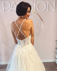 Elegant Spaghetti-Strap Lace Beach Wedding Dress Beach Bridal Gowns