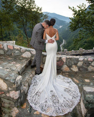Elegant Spaghetti-Straps Lace Wedding Dress Mermaid Bridal Gowns
