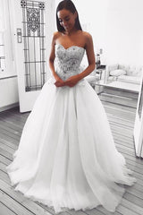 Elegant Sweetheart Lace Wedding Dresses | White Tulle Bridal Gowns
