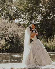 Elegant Sweetheart Sleeveless A-line Bridal Dress