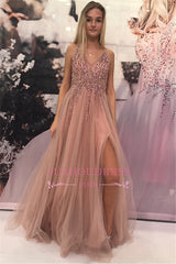 Elegant V-neck Crystal Prom Dress | Sleeveless Side-Slit Tulle A-line Evening Dress