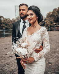 Elegant White Floral Lace Mermaid Spring Beach Wedding Dress Long Sleeves V-Neck Slim Beach Bridal Dresses