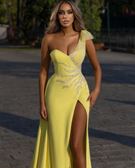 ElegantYellow One Shoulder Prom Dress Mermaid Long With Split