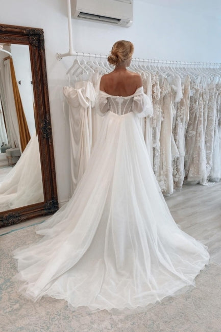 Fabulous Long A-line Tulle Split Bridal Gowns With Long Sleeves