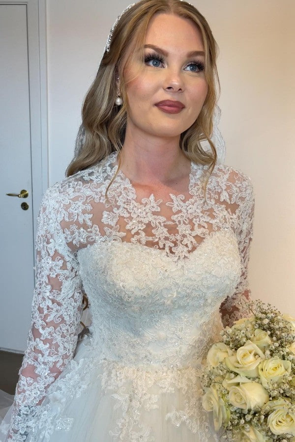 Fabulous Long Long Lace Bridal Dress With Long Sleevess