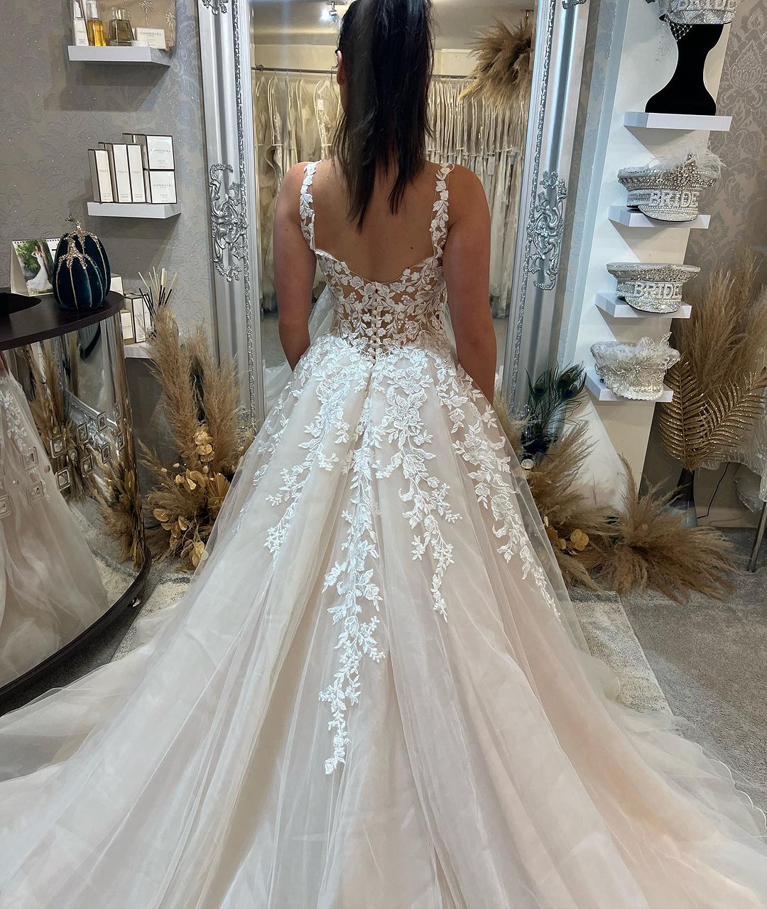 Fabulous Long Sleeveless Lace Bridal Dress With Split