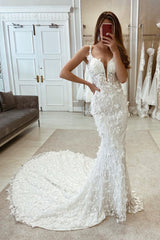 Fabulous Mermaid Straps V-Neck Flowers Bridal Dresses Long On Sale