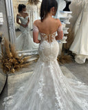 Fabulous Sweetheart Sleeveless Off-The-Shoulder Lace Bridal Dress