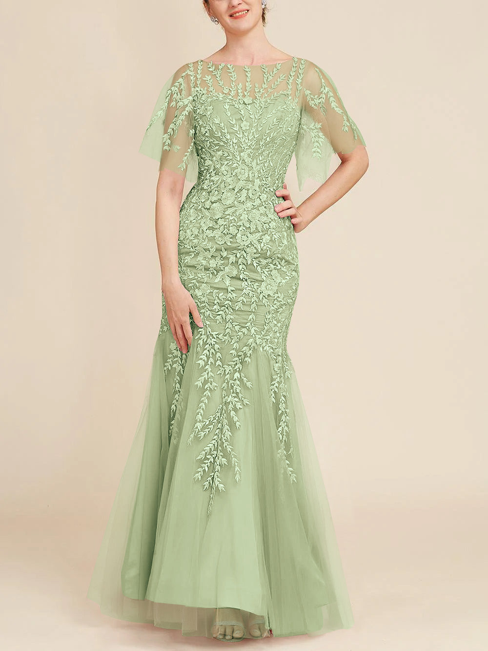 Floor-Length Mother of the Bride Lace Dresses with Trumpet/Mermaid Scoop Half Sleeves