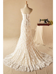 Formal Mermaid Wedding Dresses Strapless Lace Sleeveless Bridal Gowns with Court Train