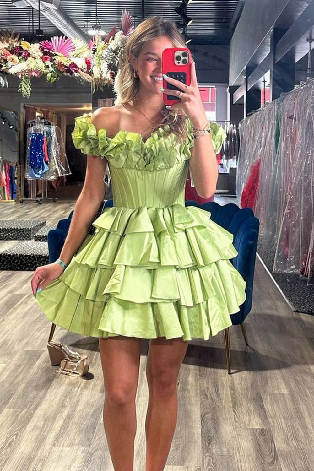 Fuchsia Homecoming Dresses Off The Shoulder Corset Short Cocktail Dresses With Ruffles