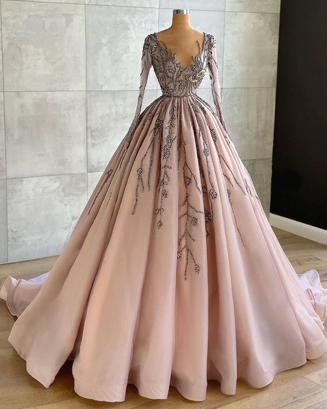 Glamorous Beadings Long Sleeve Prom Dress Ball Gown Evening Gowns