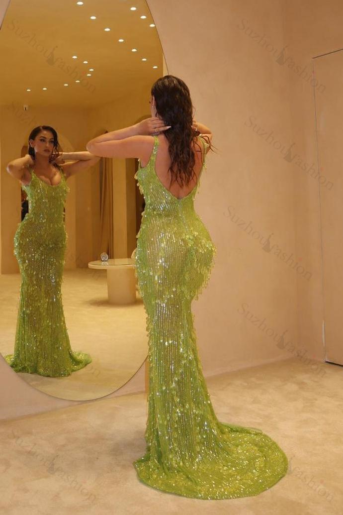 Glamorous Green Prom Dress Spaghetti Strap Sleeveless Long Evening Formal Dress With Beadings