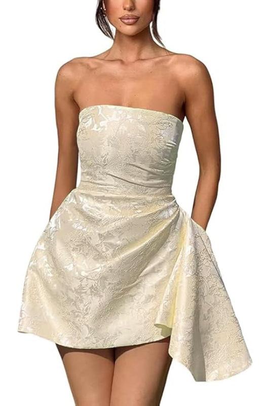 Glamorous Ruched Satin Short Cocktail Dresses Strapless Homecoming Dresses with Pocket