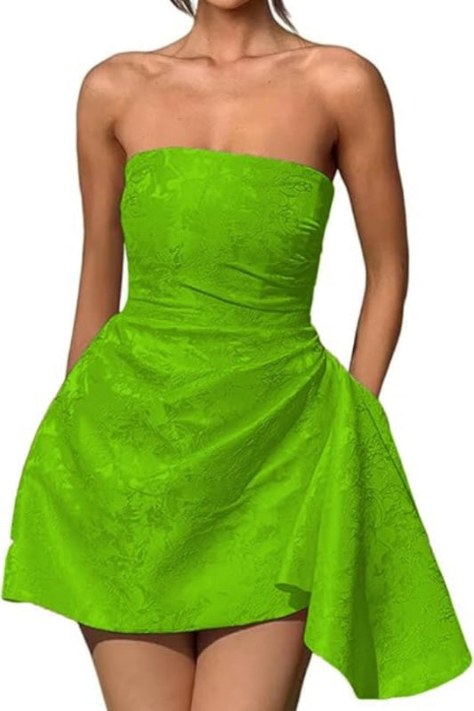 Glamorous Ruched Satin Short Cocktail Dresses Strapless Homecoming Dresses with Pocket