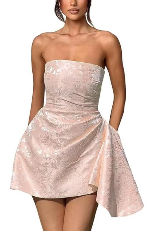 Glamorous Ruched Satin Short Cocktail Dresses Strapless Homecoming Dresses with Pocket