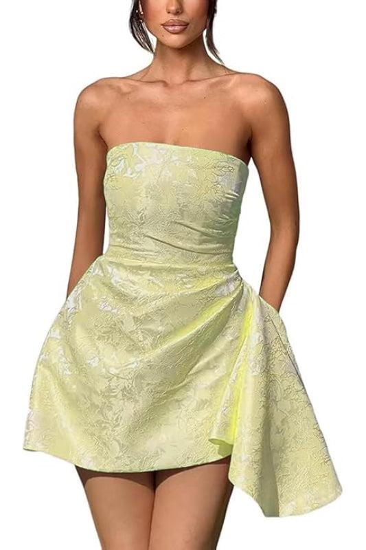 Glamorous Ruched Satin Short Cocktail Dresses Strapless Homecoming Dresses with Pocket