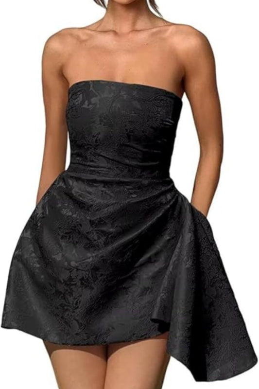 Glamorous Ruched Satin Short Cocktail Dresses Strapless Homecoming Dresses with Pocket