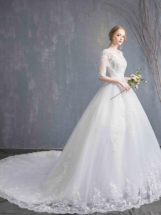 Glamorous See-Through Ball Gown Wedding Dress Scoop Lace Tulle Sequined Half Sleeve Bridal Gowns with Chapel Train