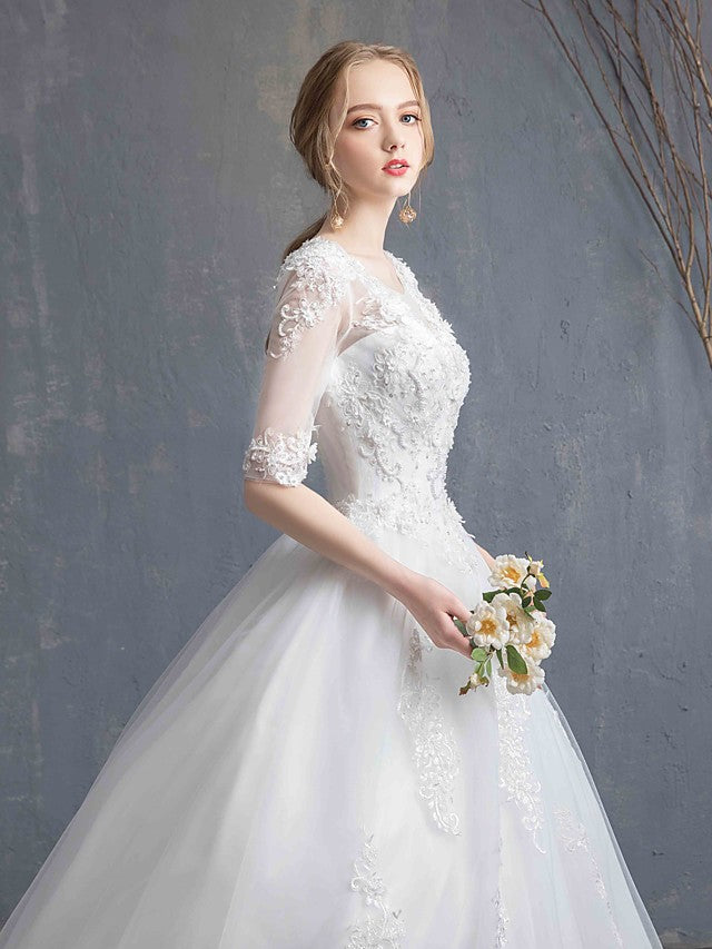 Glamorous See-Through Ball Gown Wedding Dress Scoop Lace Tulle Sequined Half Sleeve Bridal Gowns with Chapel Train