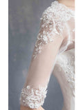 Glamorous See-Through Ball Gown Wedding Dress Scoop Lace Tulle Sequined Half Sleeve Bridal Gowns with Chapel Train