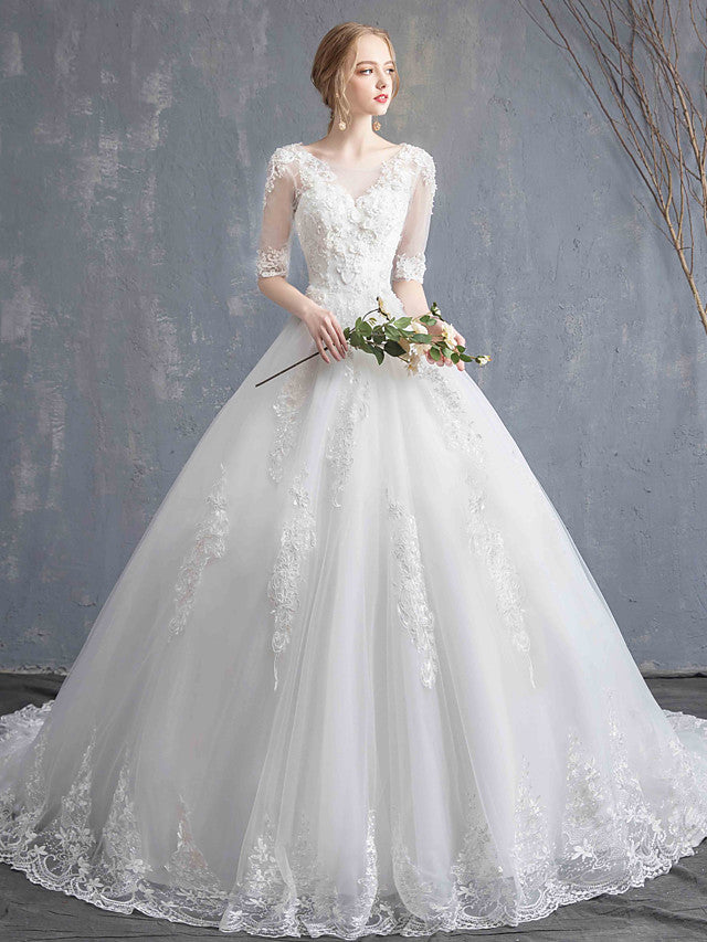 Glamorous See-Through Ball Gown Wedding Dress Scoop Lace Tulle Sequined Half Sleeve Bridal Gowns with Chapel Train