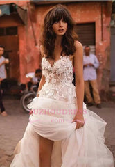 Glamorous Sleeveless Flowers V-Neck Tulle Wedding Dress