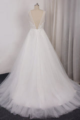 Glamorous V-neck Straps Sleeveless Wedding Dress | Appliques Tulle A-line Bridal Gowns