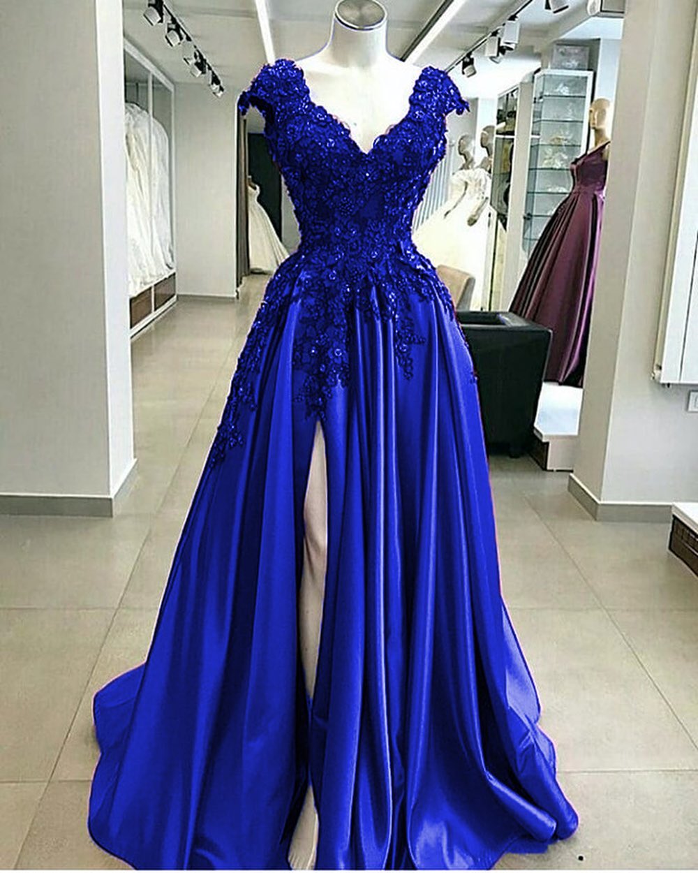 Glamourous Chiffon Dark Blue Split Prom Dresses|Lace Appliques Evening Dresses