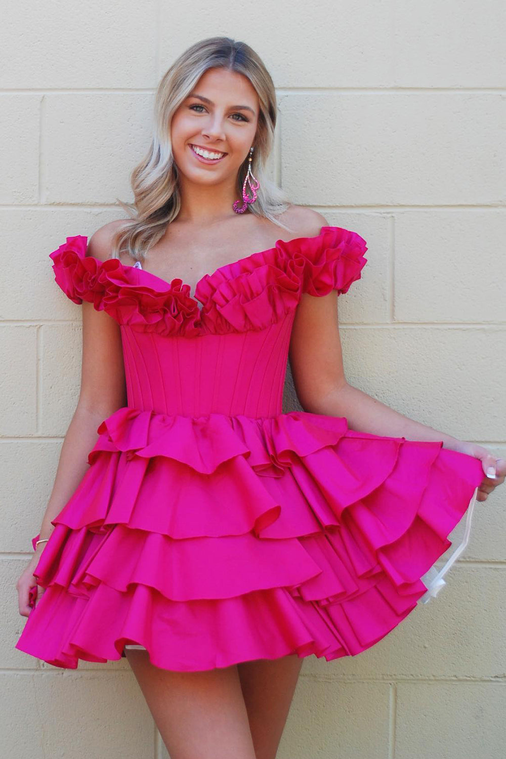 Golden Homecoming Dresses Off The Shoulder Corset Short Cocktail Dresses With Ruffles