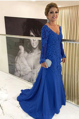 Gorgeous Long Mermaid V-neck Tulle Appliques Lace Evening Dresses with Sleeves