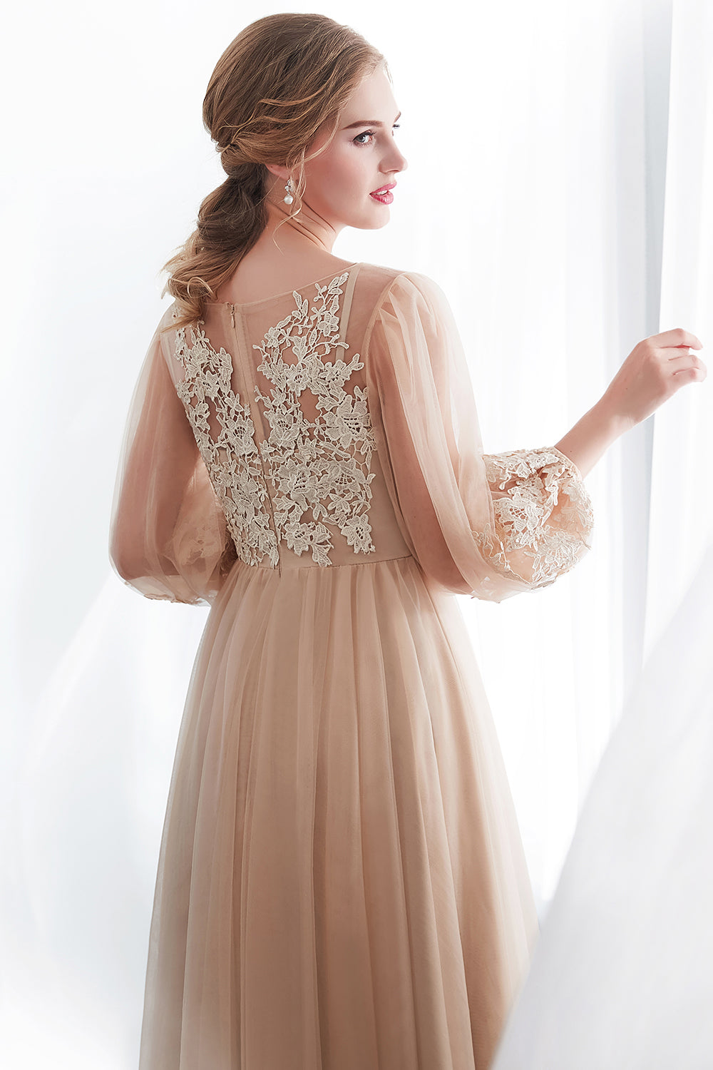 Gorgeous Long Sleeve Tulle Prom Dress | Long Evening Party Gowns With Appliques