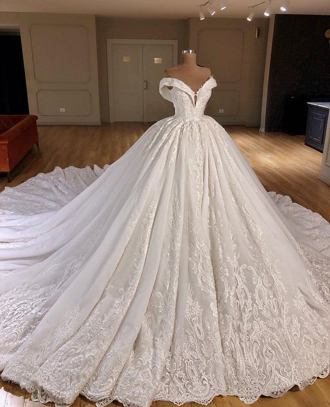Gorgeous Off Shoulder Ball Gown Wedding Dresses | Puffy Lace Wedding Dress Online Gorgeous Off Shoulder Ball Gown Wedding Dresses | Puffy Lace Wedding Dress Online