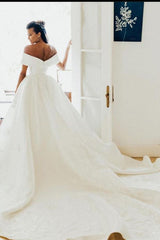 Gorgeous Off the Shoulder Aline Satin Bridal Gown Garden Beach Wedding Dress