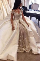 Gorgeous Short Sleeve Lace Wedding Dresses Custom Made Bridal Gowns with Long Train BA5502