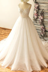 Gorgeous Straps Sleeveless Tulle Wedding Dress | A-line Appliques Lace Bridal Gowns