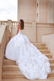 Gorgeous Sweetheart Satin Bridal Dresses White Applique Chapel Train Ball Gowns